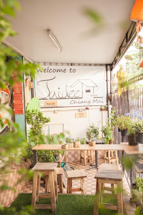 Jaidee House Hotel เชียงใหม่ ภายนอก รูปภาพ